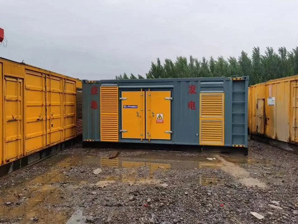 剑河柴油发电机如何判断干式空气滤清器是否需要更换？